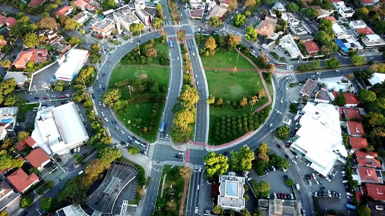 Aulas de inglês online para crianças no Alto de Pinheiros